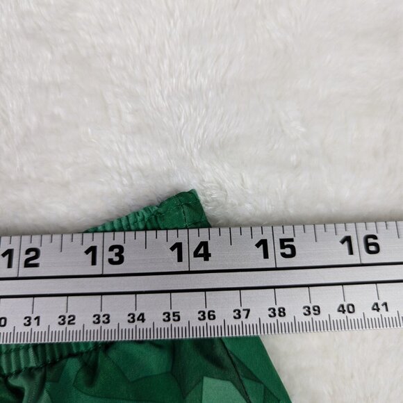 Umbro Soccer Shorts Boys Youth XLarge Geometric Nylon Mesh Green Aztec Print - Picture 11 of 13